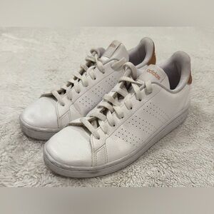 Adidas Women’s Advantage 2.0 Tennis Shoes – White & Copper – Size 9.5